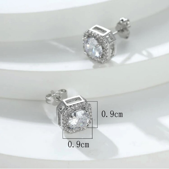 3/$25 💖 CZ Stud Halo Earrings - Picture 5 of 6